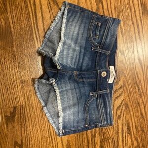 Size 25/1 hollister cut off shorts